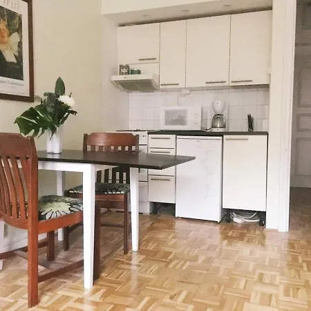 Roost Tehtaankatu 25